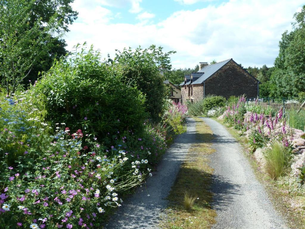 Chambres D'Hotes Logis De L'Etang De L'Aune Iffendic Exteriör bild